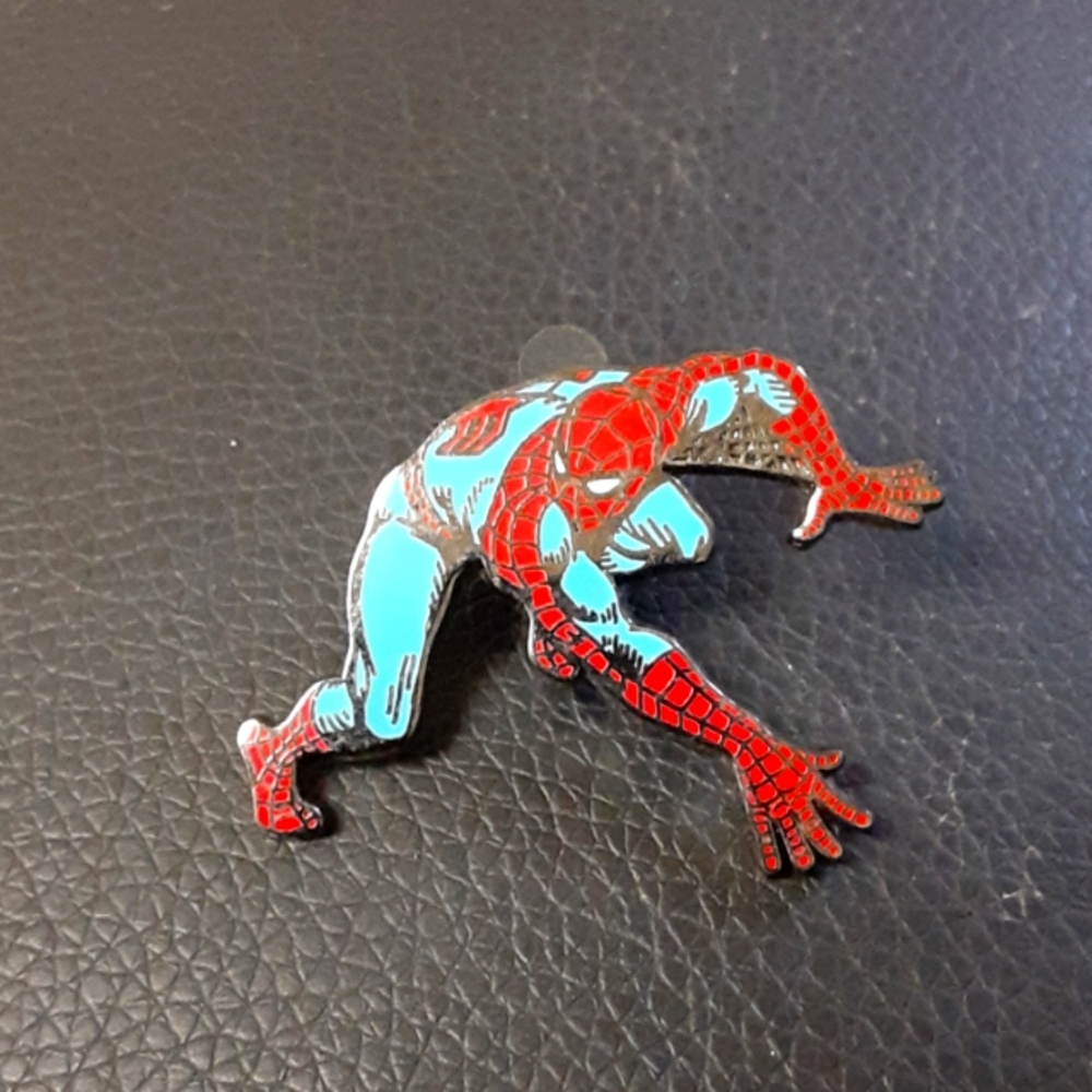 MARVEL SPIDER-MAN PIN NRMINT CONDITION